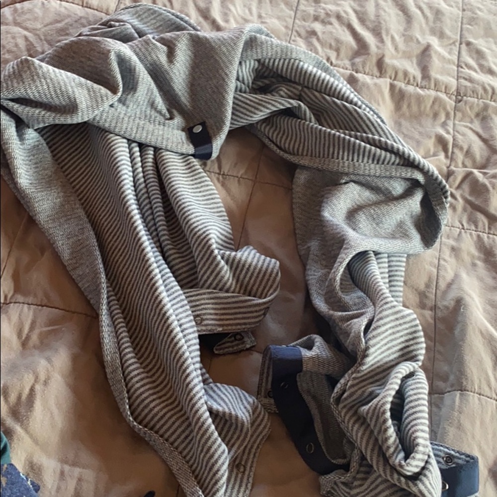 Lululemon scarf